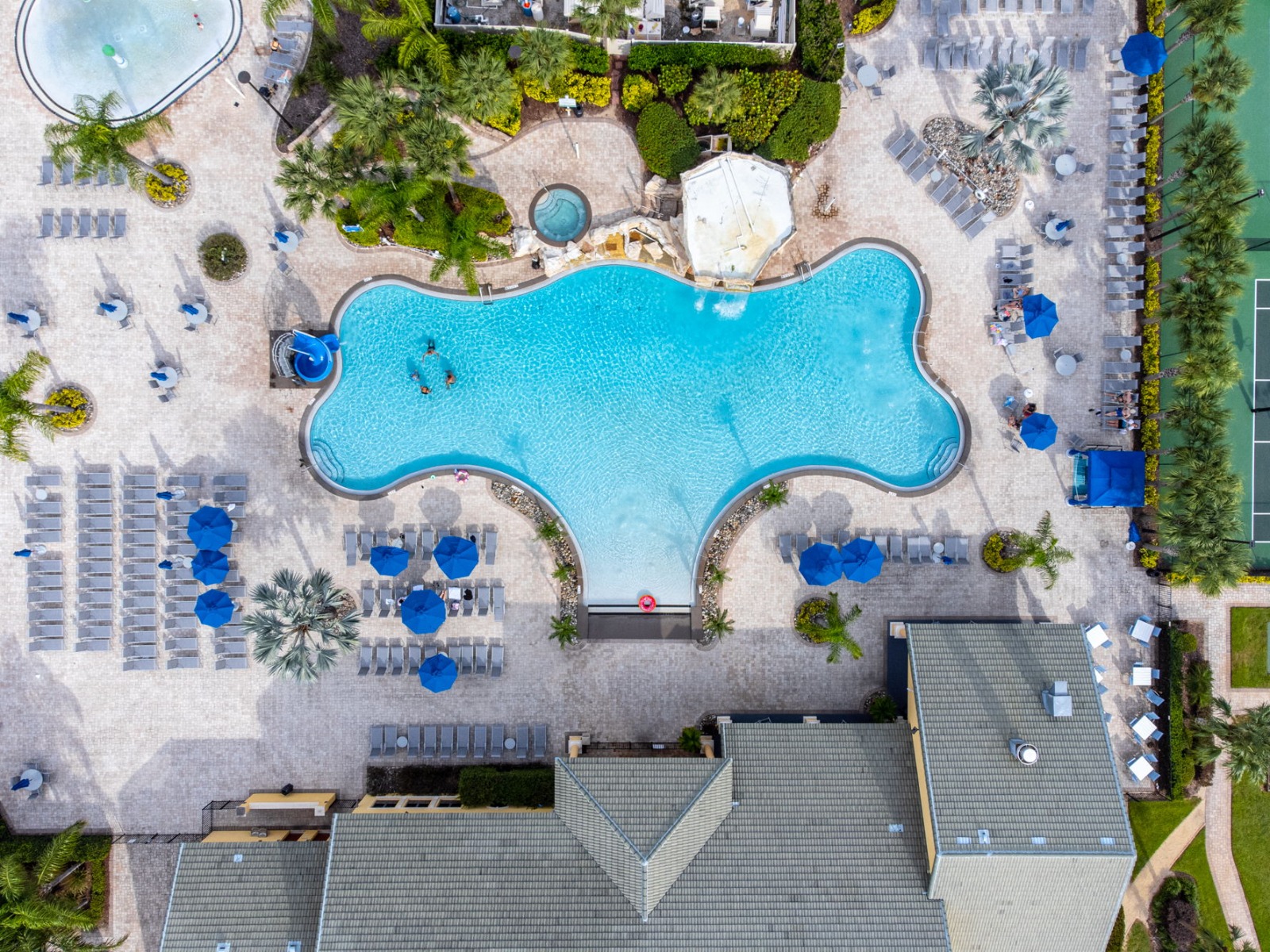 Resort image 9
