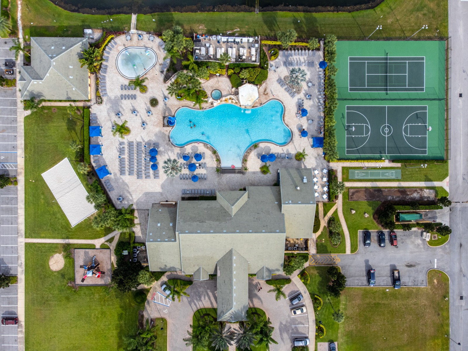 Resort image 10